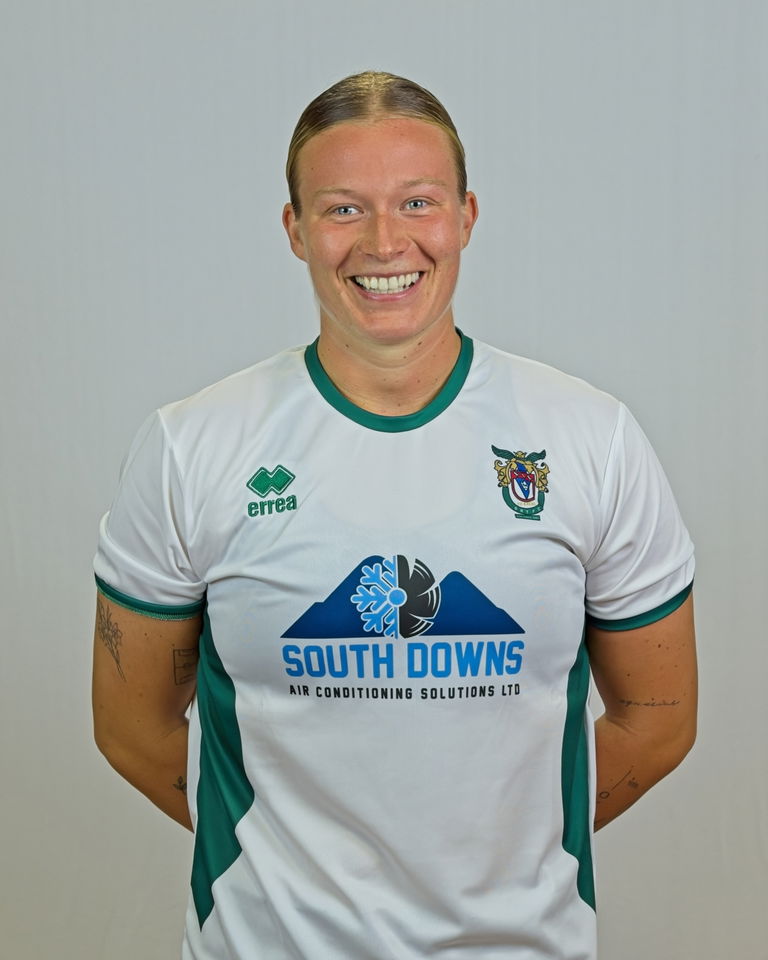 Profile photo of Lou Lou Robson