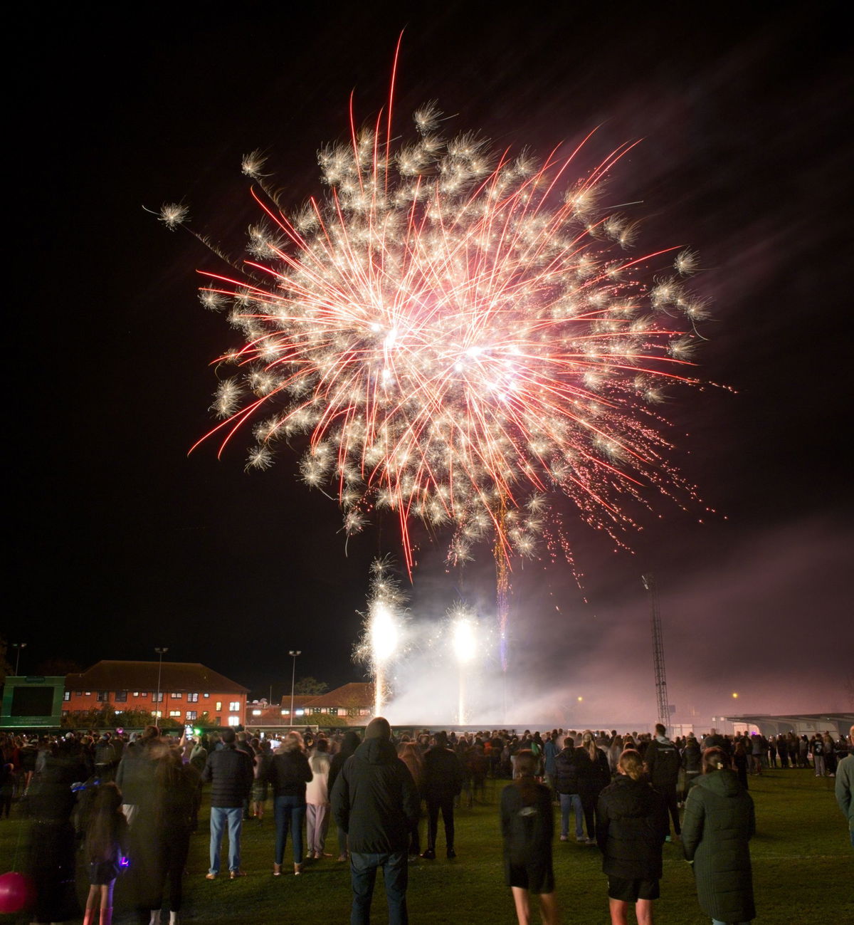 Rocks fireworks extravaganza is hailed a resounding success – Bognor ...