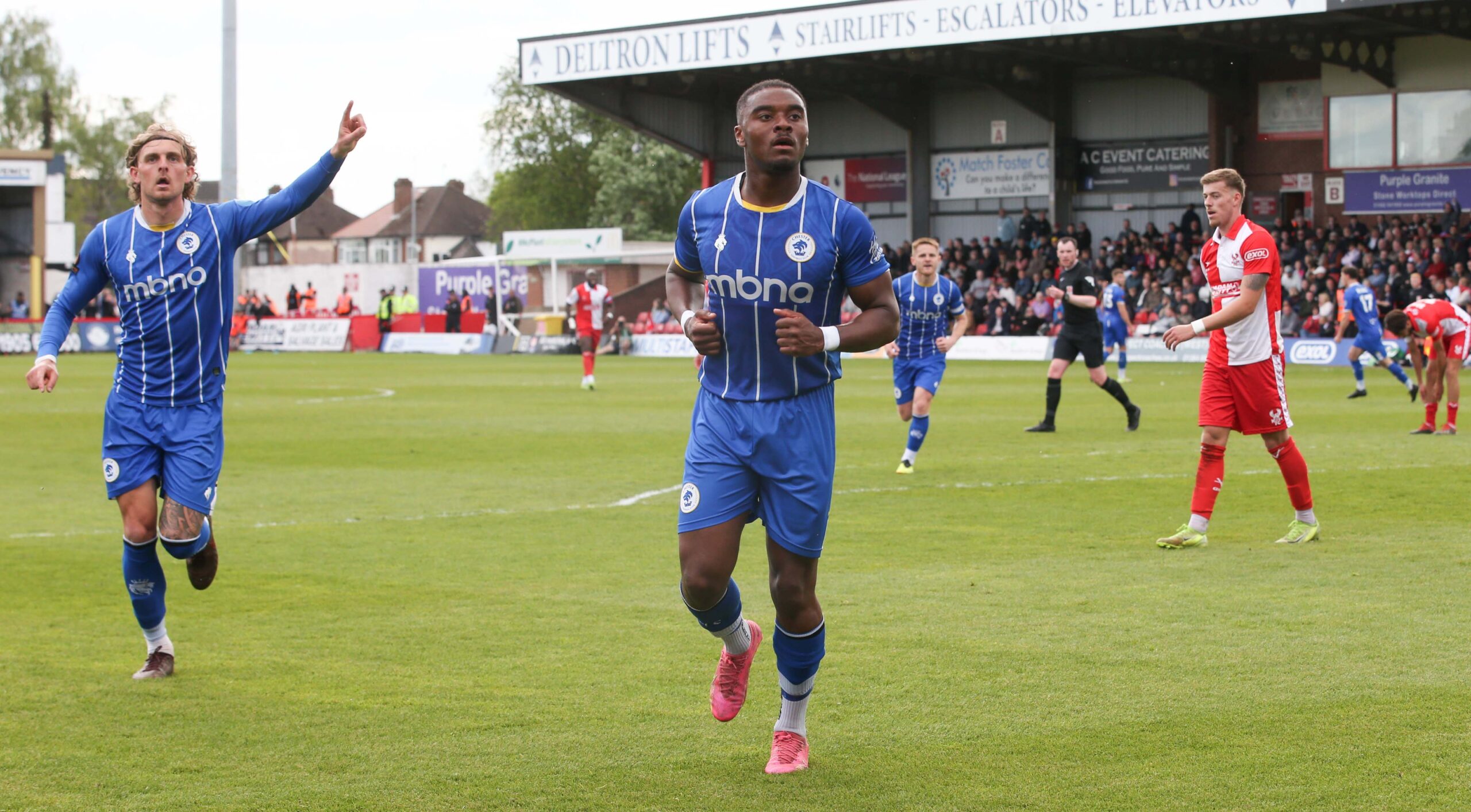 Dylan Mottley-Henry signs new deal at Chester FC! – Chester FC