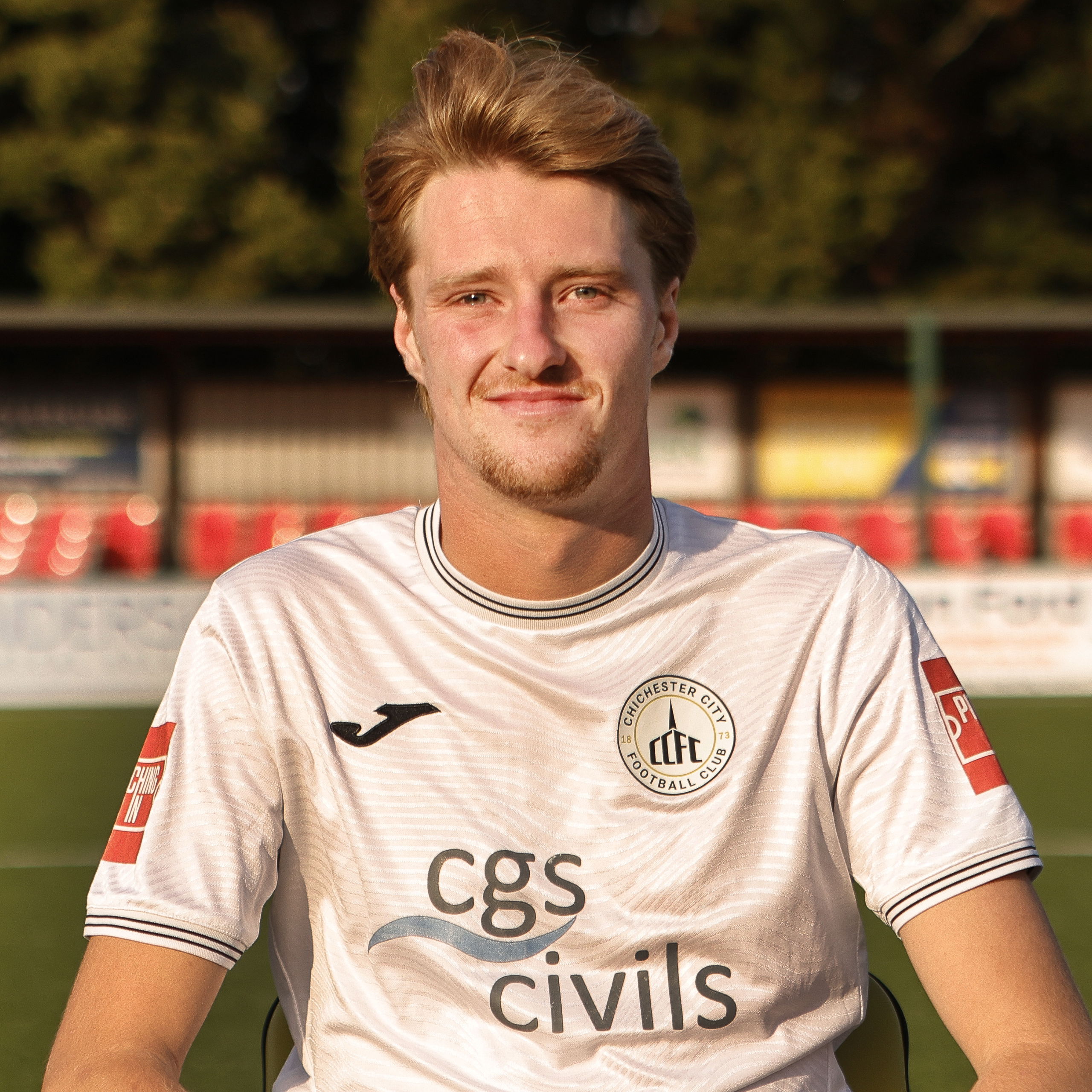 Profile photo of Lewis Rustell
