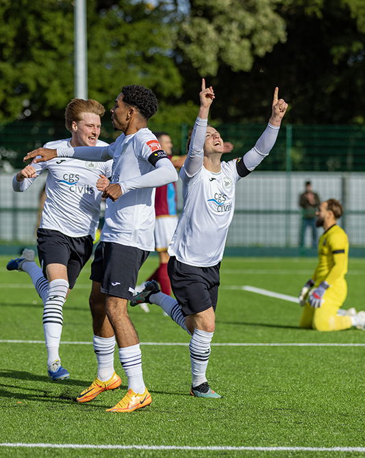 Read the full article - City In Pictures: Farnham Town