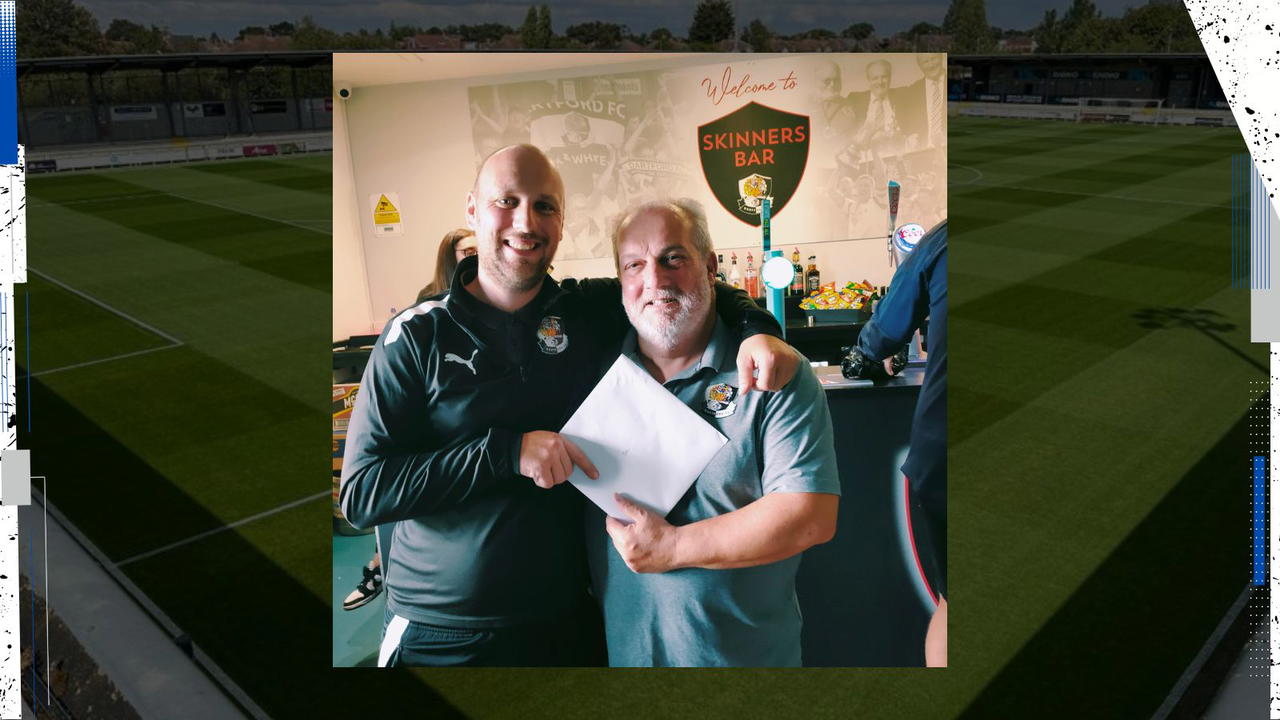 Jay signs off