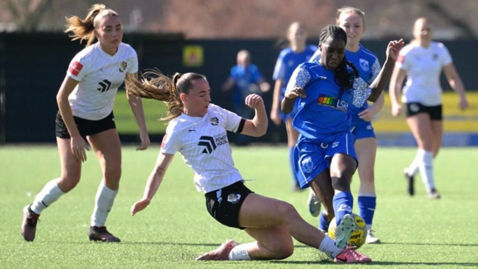 Dartford Women v Barking