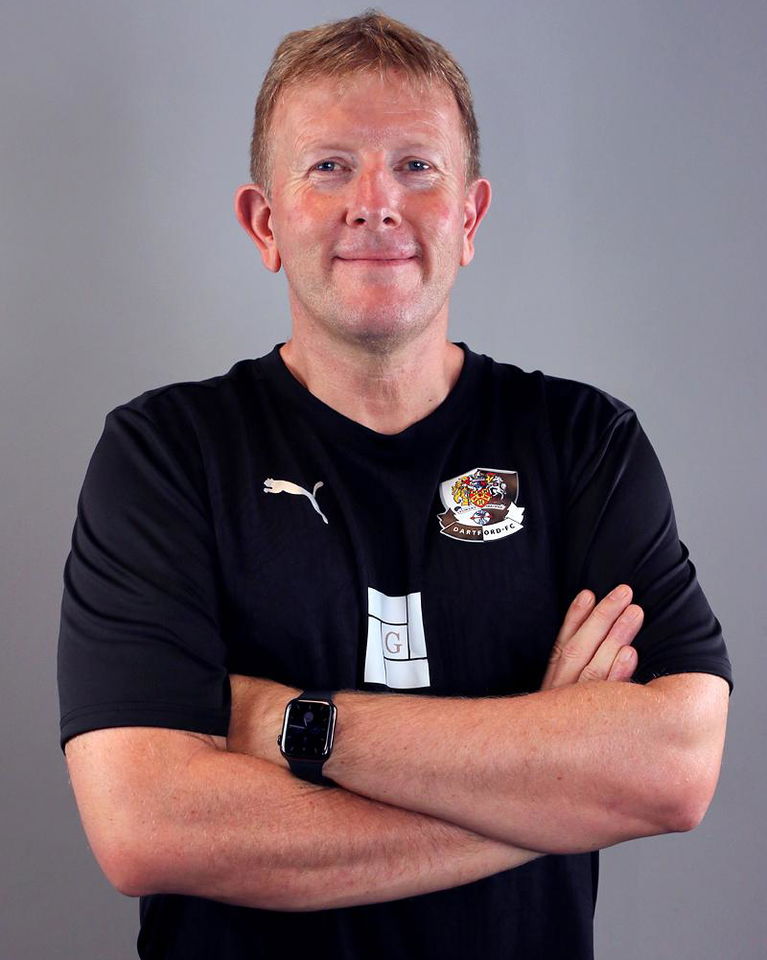 Profile photo of Ady  Pennock