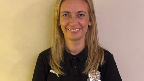 Read the full article - Darts Family: Ayesha Osborn