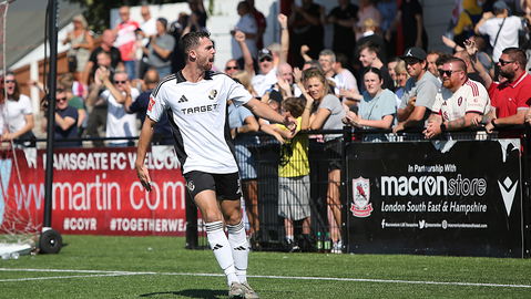 Read the full article - Ramsgate v Dartford: In Photos