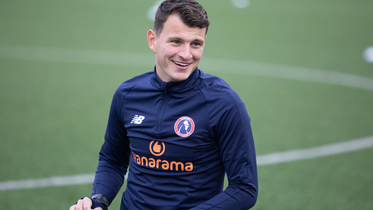 ALFIE RUTHERFORD JOINS WEYMOUTH ON SHORT TERM LOAN DEAL – Dorking Wanderers