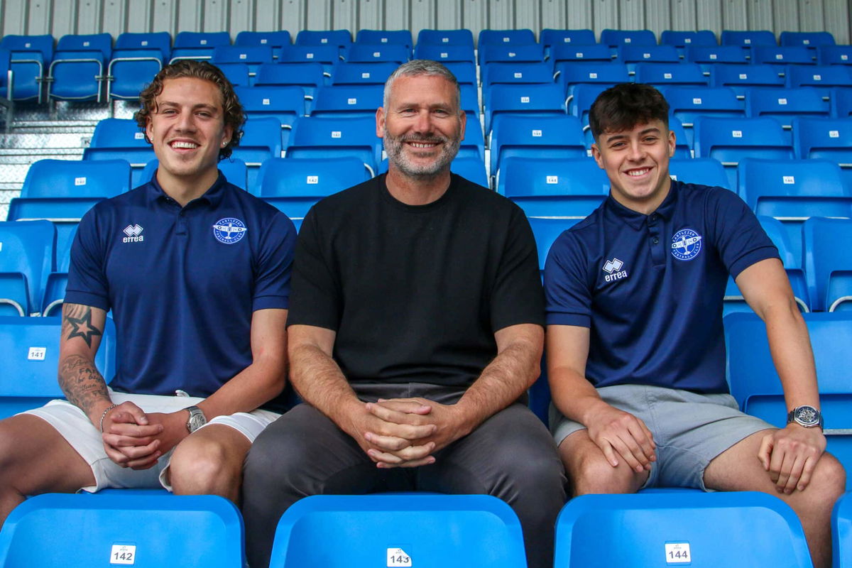 EDS Pair Sign First Professional Contracts – Eastleigh FC