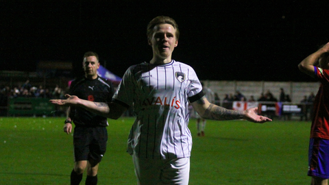 Read the full article - Official: Waite joins on loan