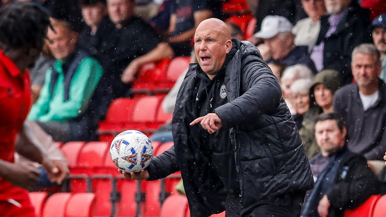 Read the full article - Pre-Match: Gray pays tribute to Billy ahead of FA Cup tie