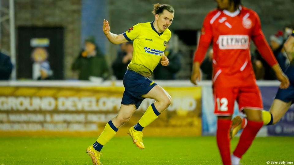 Read the full article - Highlights: Farnborough 1 Hemel Hempstead Town 2