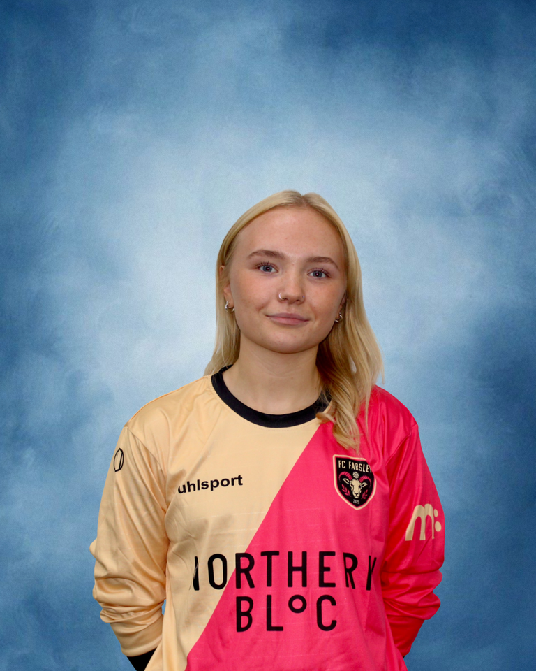 Profile photo of Ella Wallace