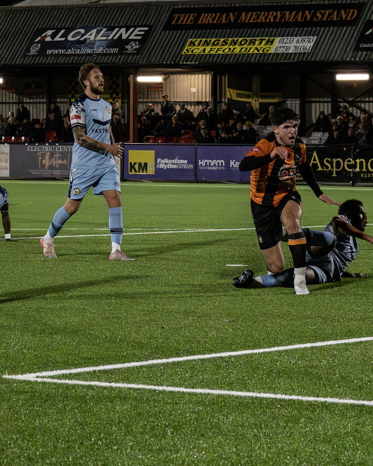 Read the full article - Gallery: Folkestone Invicta 8-1 Cray Wanderers