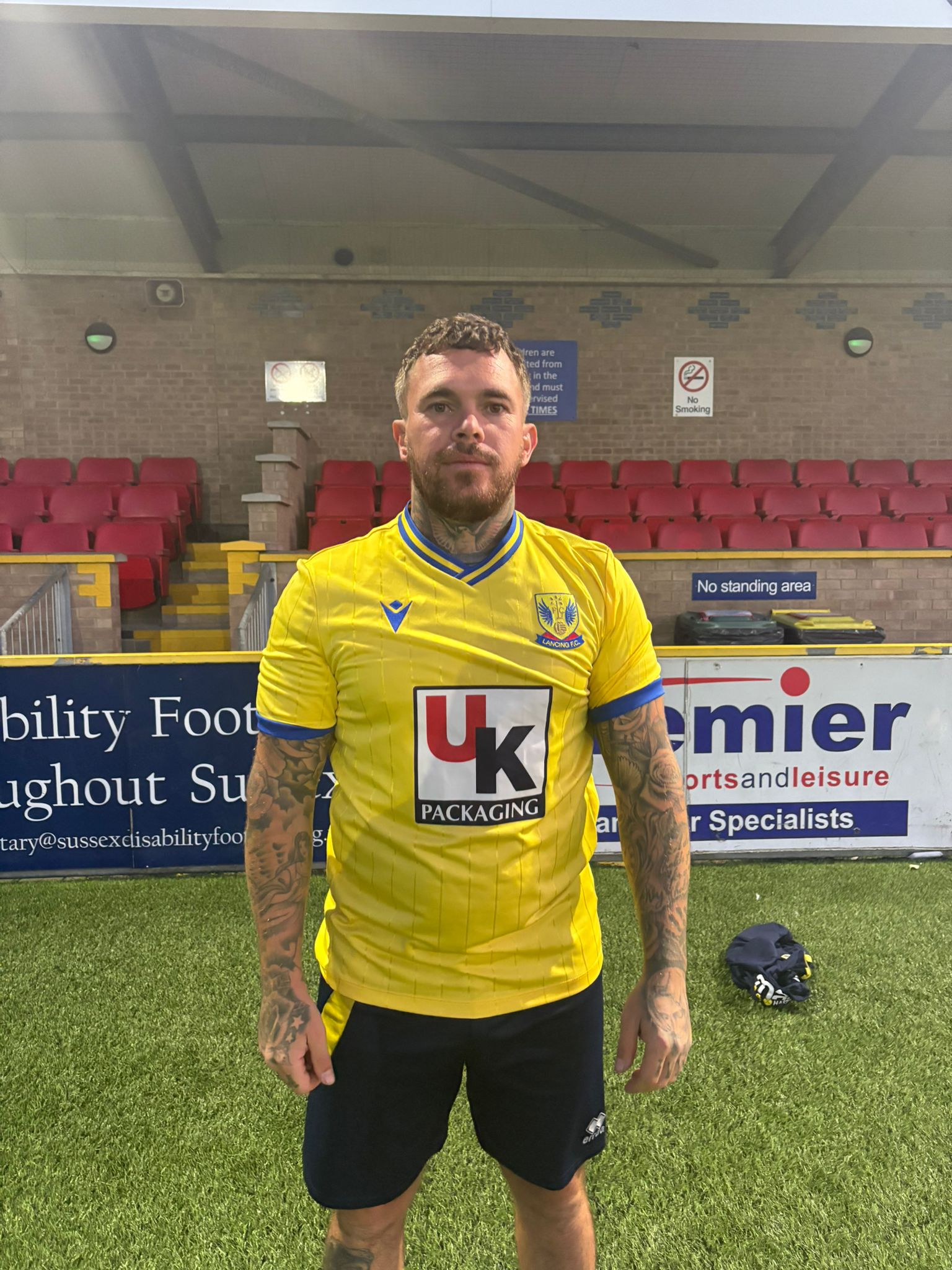 Profile photo of Neil Munday