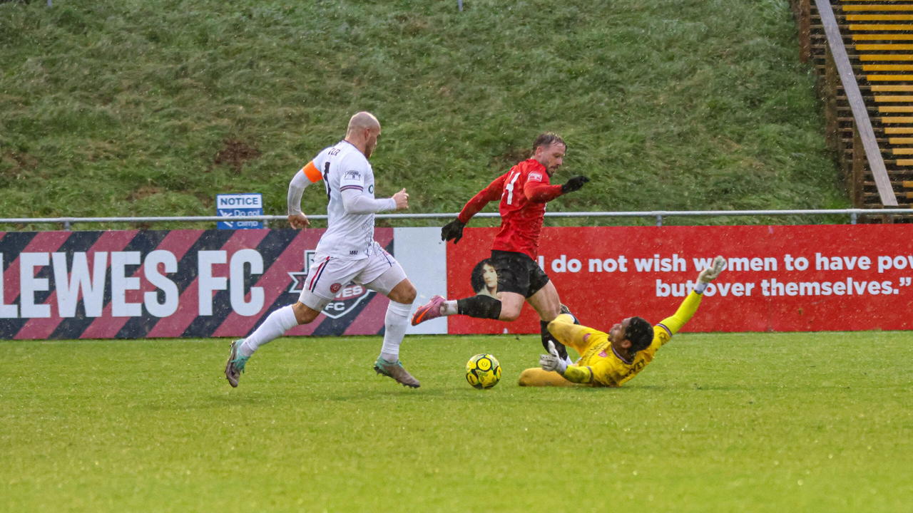 Rooks suffer defeat at home to 10-man Chatham β Lewes FC Rooks suffer defeat at home to 10-man Chatham β Lewes FC