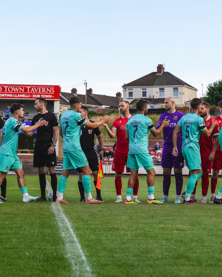 Read the full article - GALLERY: Llanelli Town 0-2 Barry Town United