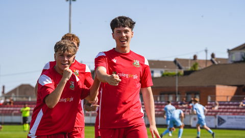 Read the full article - DEV CENTRE | Llanelli Town vs Carmarthen Town – MD 5