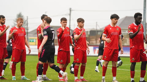 Read the full article - GALLERY: Llanelli Town 0-0 Colwyn Bay