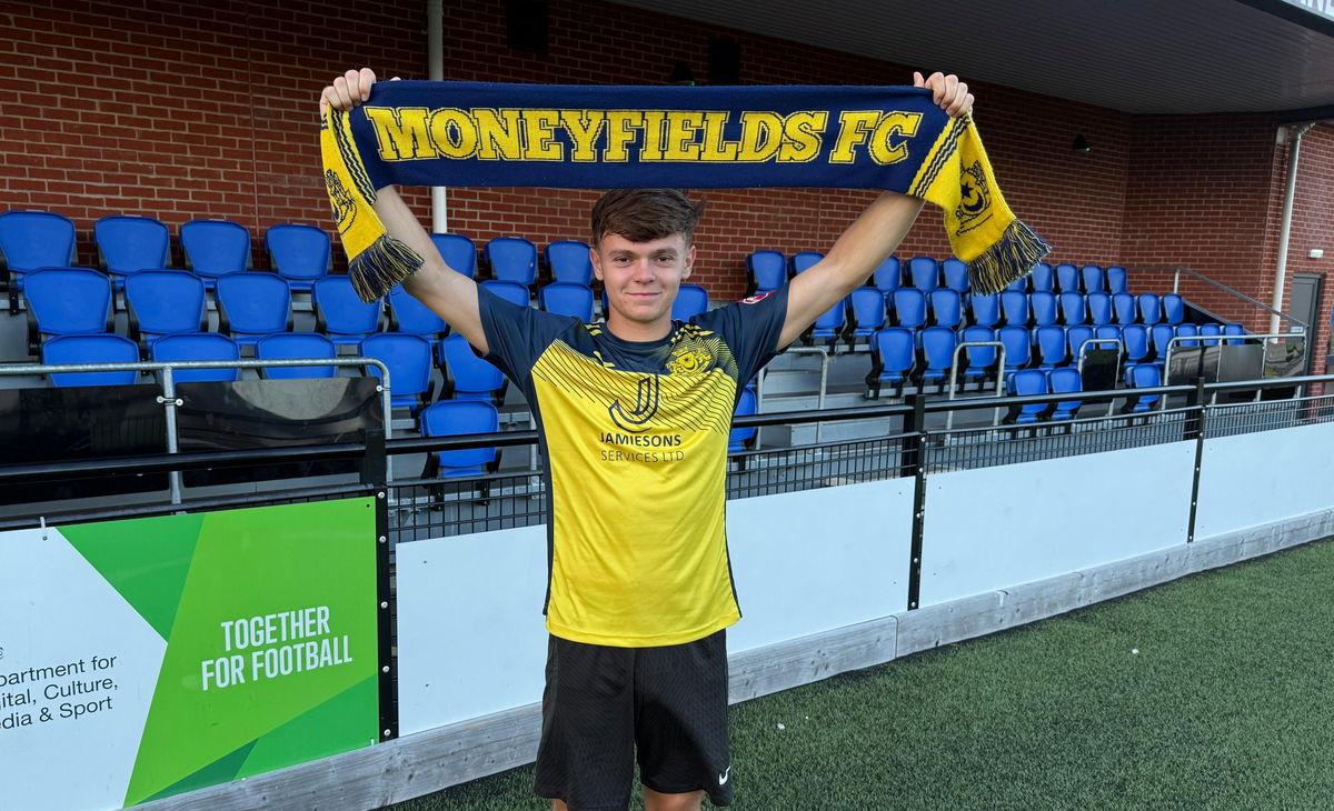 Moneyfields Fc Payce Puts Pen to Paper for the 2025/26 Season – Moneyfields FC