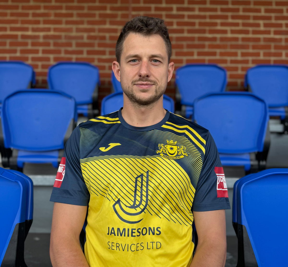 Karol skoczen moneyfields fc