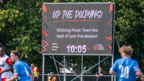 Read the full article - Poole Town 1-1 Evesham United – Match Photos