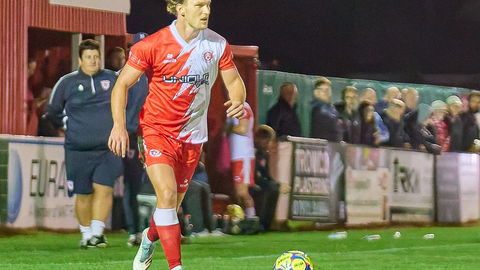 Read the full article - Poole Town 2-2 Farnham Town – Match Report