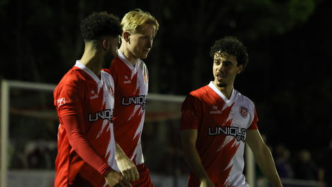 Read the full article - Farnham Town 2-1 Poole Town – Match Report