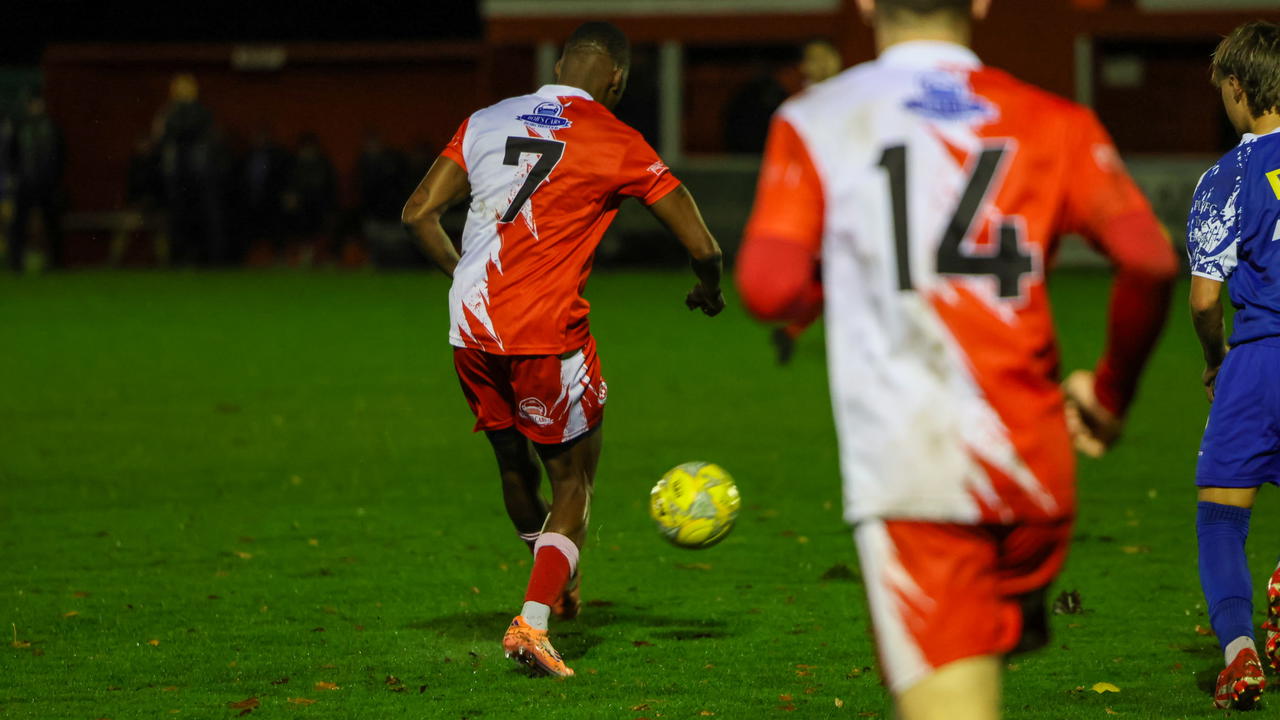 Read the full article - Poole Town 0-2 Portland United – Match Photos
