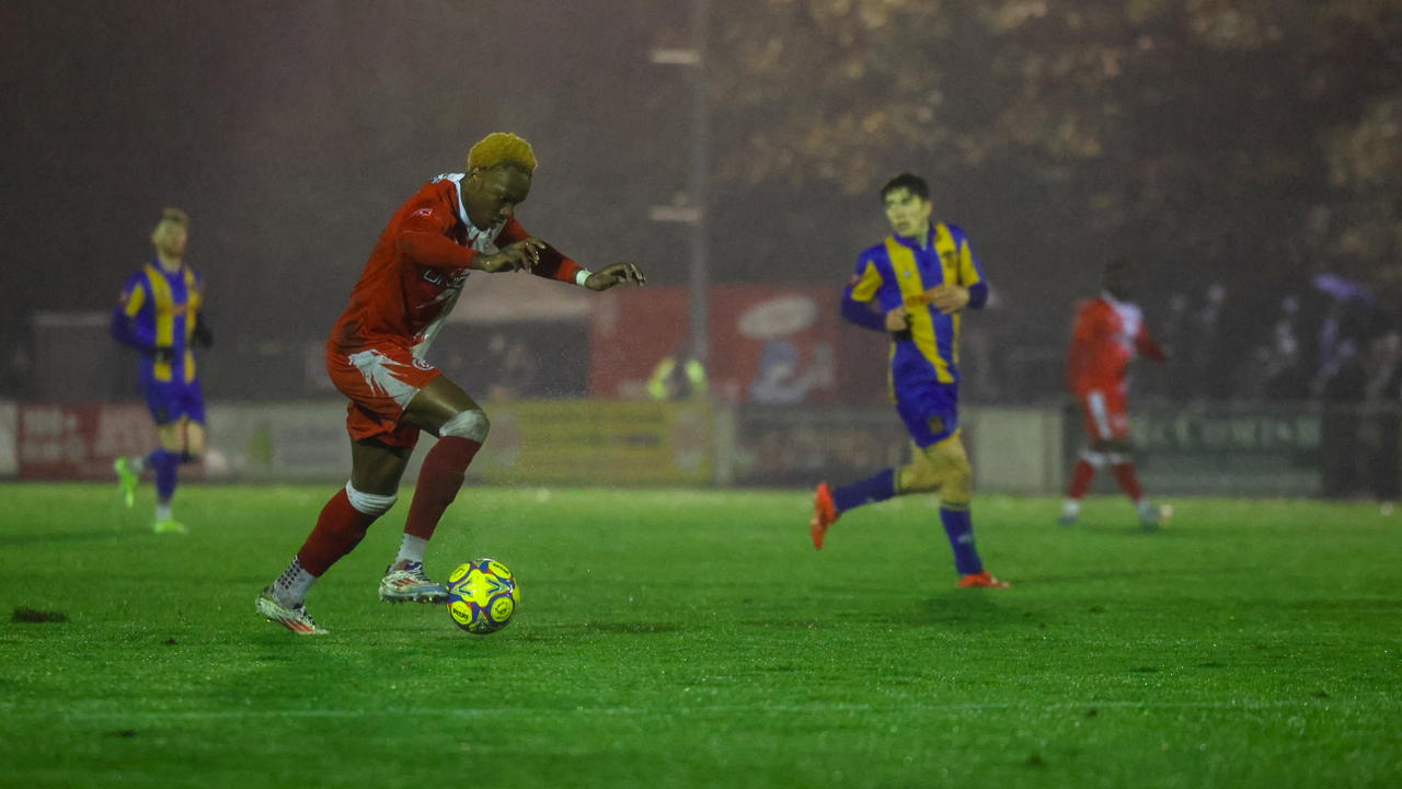 Read the full article - Poole Town 1-0 Basingstoke Town – Match Photos