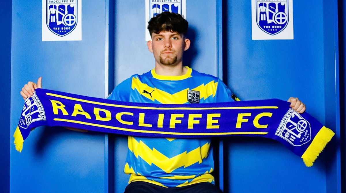 Dylan Halford signs a contract with the Boro. – Radcliffe Football Club