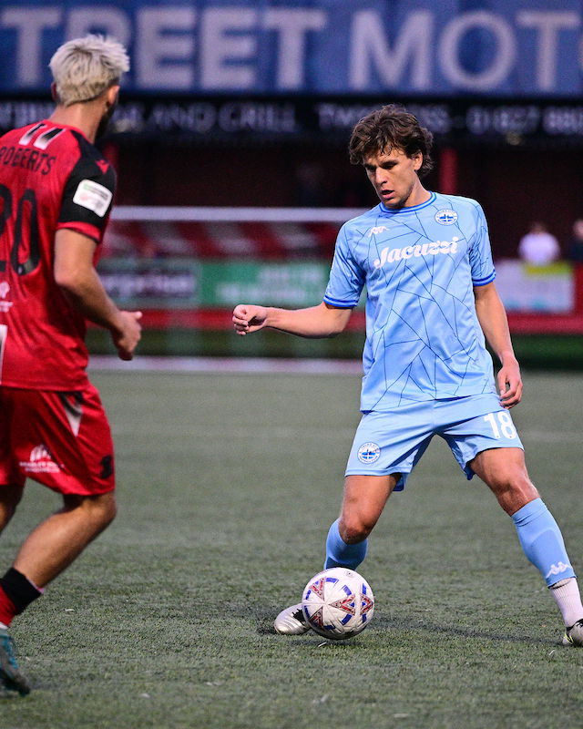Read the full article - Tamworth 2 Truro City 0 – Gallery