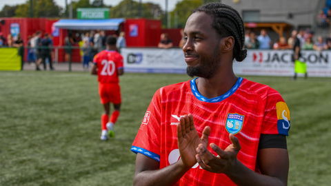 Read the full article - Anis Nuur signs Swans contract