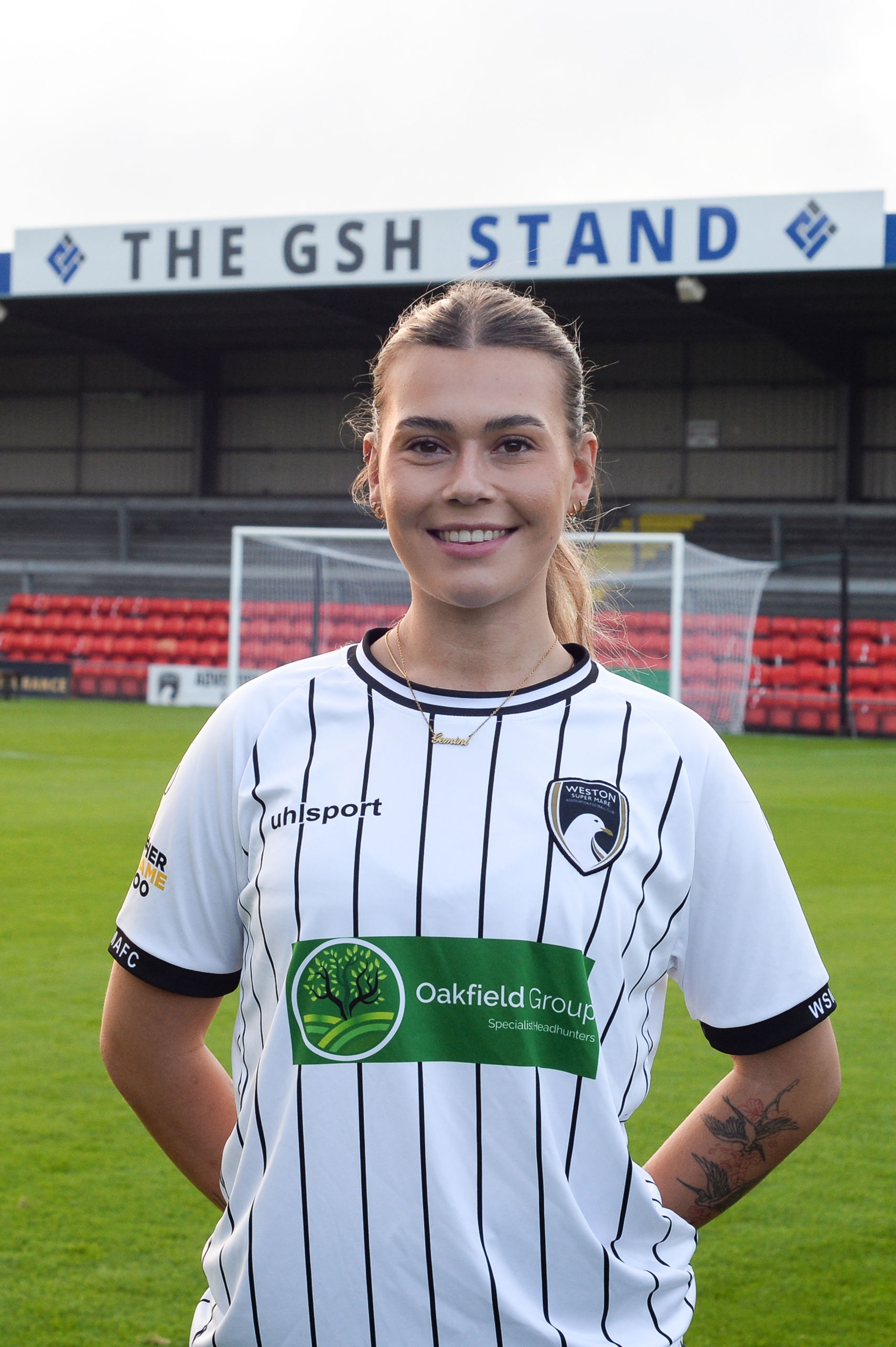 Profile photo of Ellie Burrows