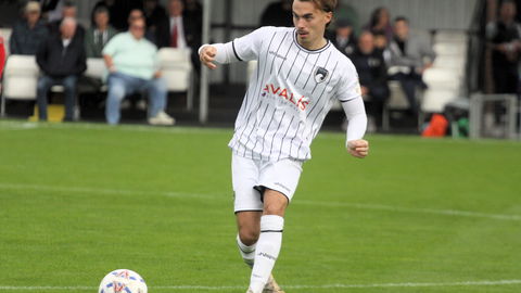 Read the full article - Dodd signs contract extension