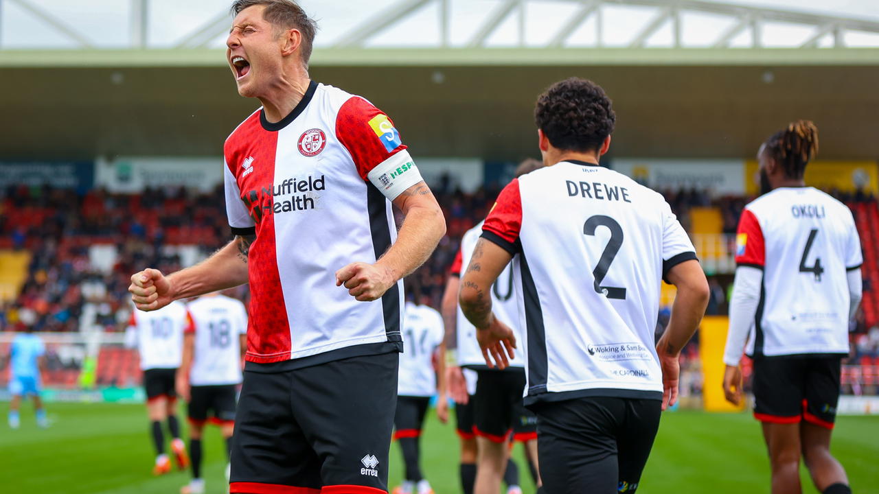 Read the full article - Gallery: Woking 2-2 Truro City