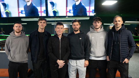 Read the full article - Cardinals meet snooker legend