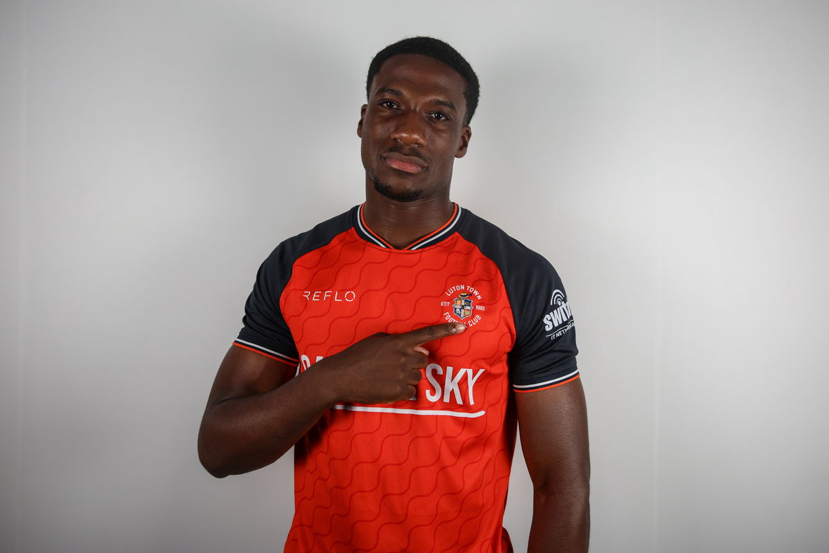 Joe Gbodé Signs – Woking FC