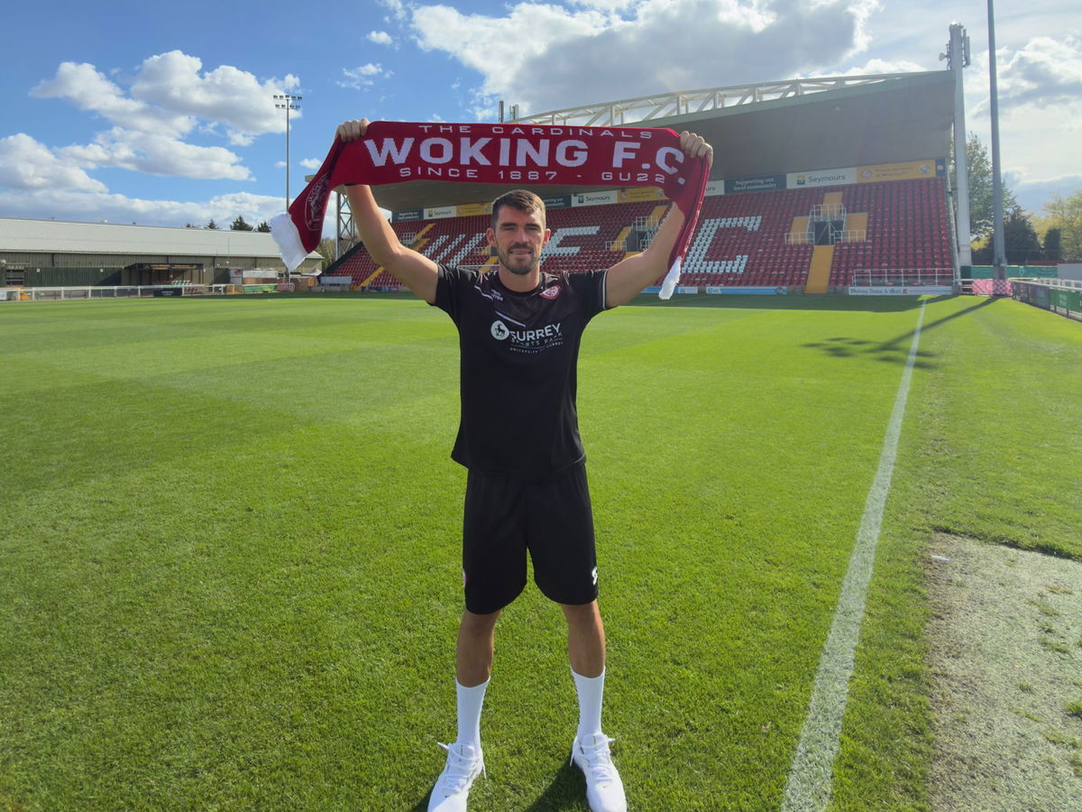 John Marquis llega a Woking para reforzar el ataque