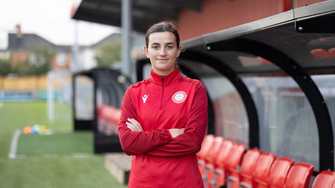 Read the full article - Sophia Wickenden Joins Worthing!