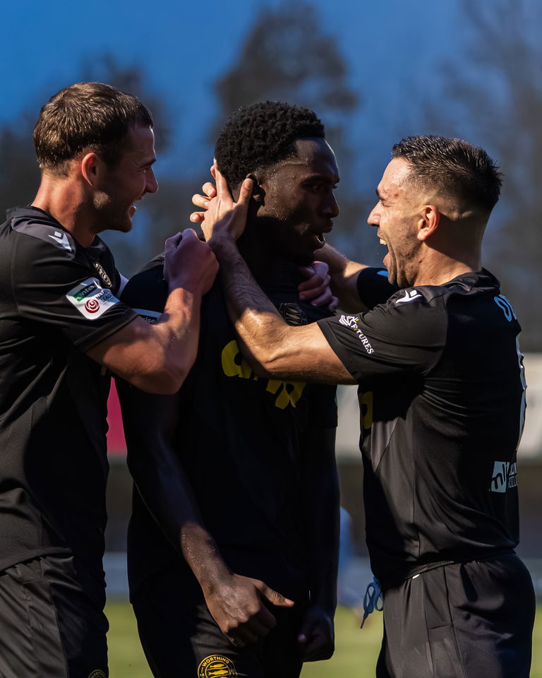 Read the full article - Gallery: Tonbridge Angels 0-4 Worthing