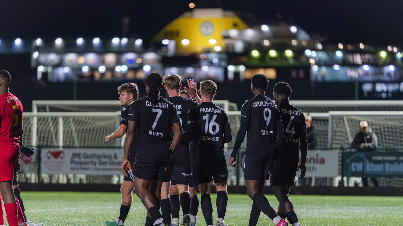 Read the full article - Sussex Transport Senior Cup Report: Newhaven 0-3 Worthing