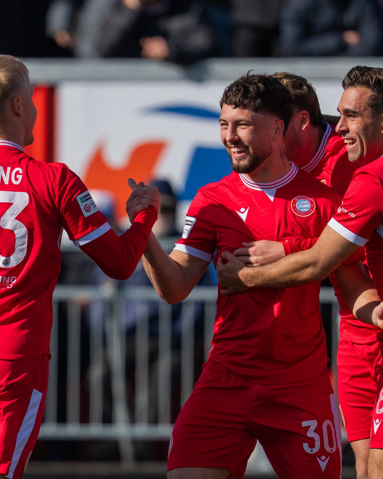 Read the full article - Gallery: Worthing FC 7-2 Dagenham & Redbridge