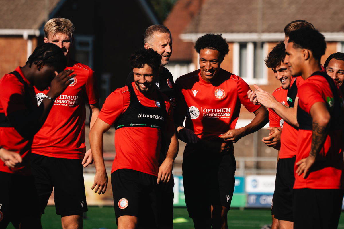 Forest Green Rovers encara a The Reds en zona de playoff