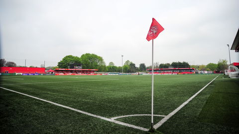 Read the full article - Ground Guide: Hemel Hempstead Town